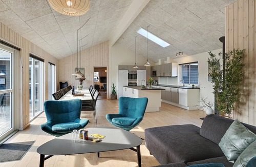 Aalbaek House | Nice home in ålbæk with kitchen