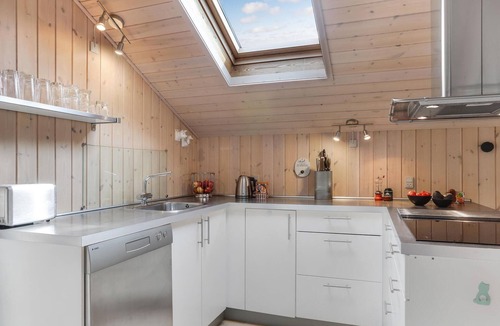 Skram House | Nice home in ålbæk with WiFi