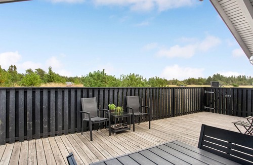 Skram House | Nice home in ålbæk with WiFi