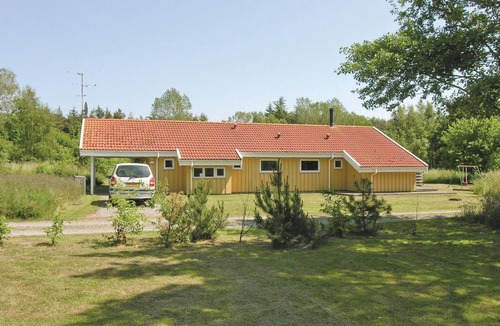 Sømarken House | Nice home in Aakirkeby with sauna