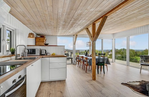 Allingabro House | Nice home in Allingåbro with house sea view
