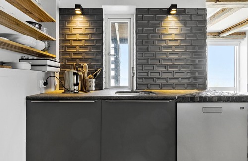 Sandkaas House | Nice home in Allinge with kitchen