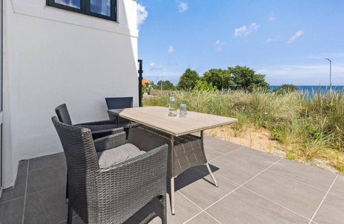 Sandkaas House | Nice home in Allinge with kitchen