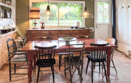 Arjuzanx House | Nice Home In Arjuzanx With Private Swimming Pool, Can Be Inside Or Outside