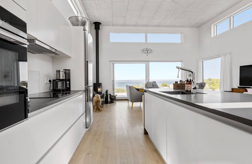 Hoeve Strand House | Nice home in Asnæs with sauna