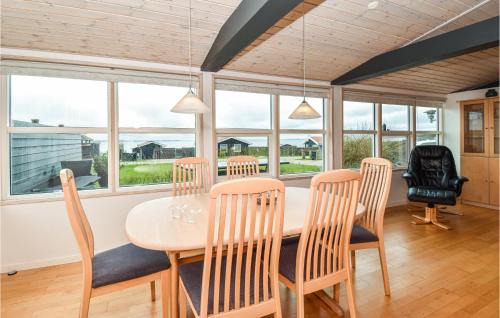 Næs House | Nice Home In Assens With House Sea View