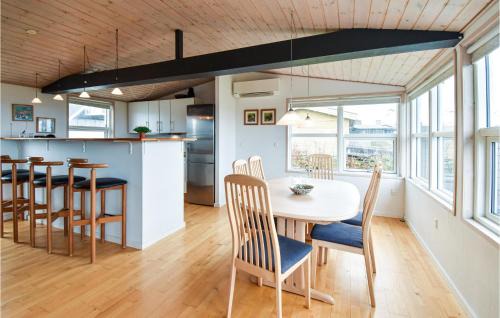 Næs House | Nice Home In Assens With House Sea View
