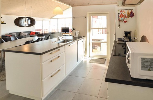 Kettingskov House | Nice home in Augustenborg with sauna