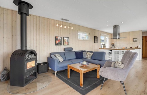 Kettingskov House | Nice home in Augustenborg with sauna