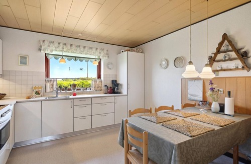 Bækmarksbro House | Nice home in Bækmarksbro with WiFi