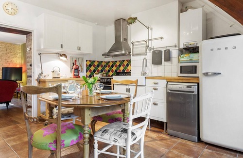 Bayel House | Nice home in Bayel with WiFi