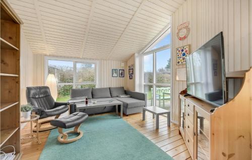 Beder Malling House | Nice Home In Beder With Kitchen