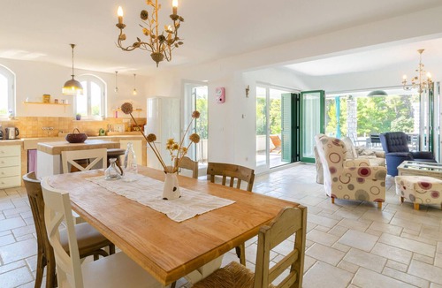 Potirna House | Nice home in Blato with sauna