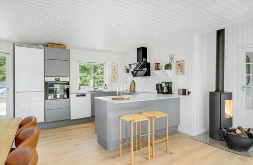 Blavand Strand House | Nice home in Blåvand with sauna