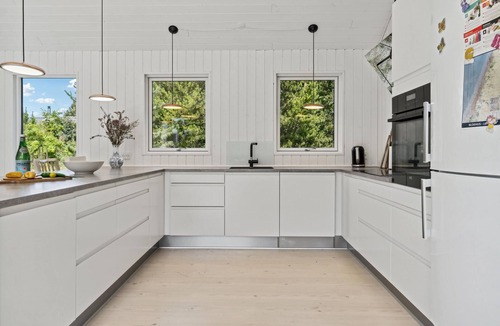Blokhus House | Nice home in Blokhus with kitchen