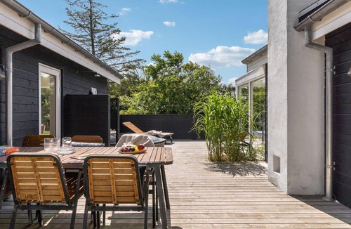 Blokhus House | Nice home in Blokhus with kitchen