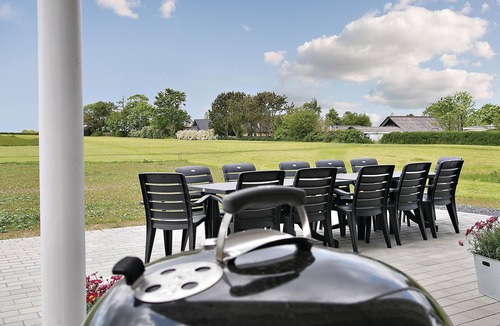 Skastrup House | Nice home in Bogense with kitchen