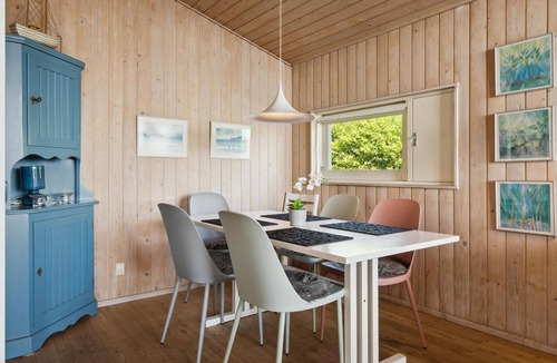 Hvidbjerg Strand House | Nice home in Børkop with house sea view