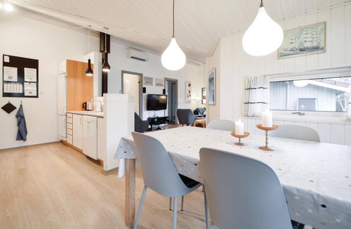 Hvidbjerg Strand House | Nice home in Børkop with kitchen