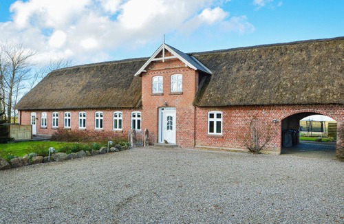 Ballum House | Nice home in Bredebro with WiFi