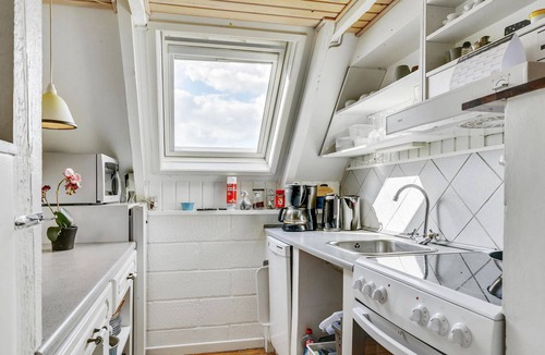 Middelfart House | Nice home in Brenderup Fyn with kitchen