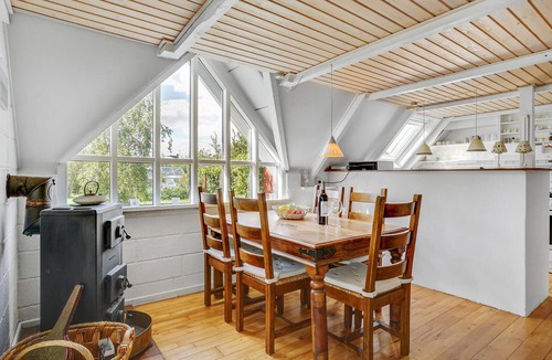 Middelfart House | Nice home in Brenderup Fyn with kitchen