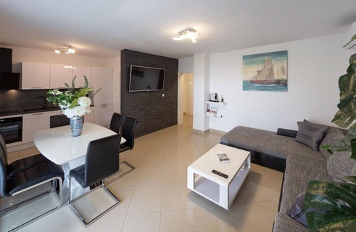 Ribarica House | Nice home in Cesarica
