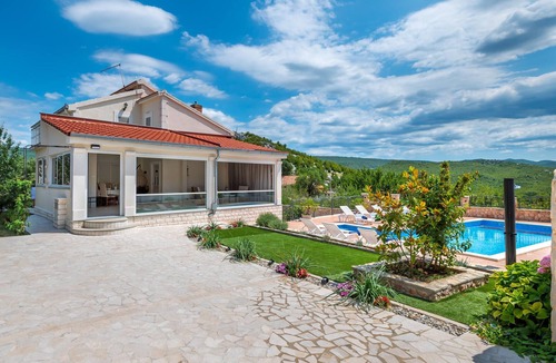 Cvrljevo House | Nice home in Cvrljevo