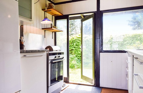 Dronningmolle House | Nice home in Dronningmølle with WiFi