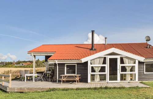 Ebeltoft House | Nice home in Ebeltoft with sauna