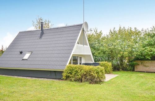 Egsmark Strand House | Nice home in Ebeltoft with WiFi