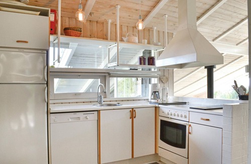 Egsmark Strand House | Nice home in Ebeltoft with WiFi