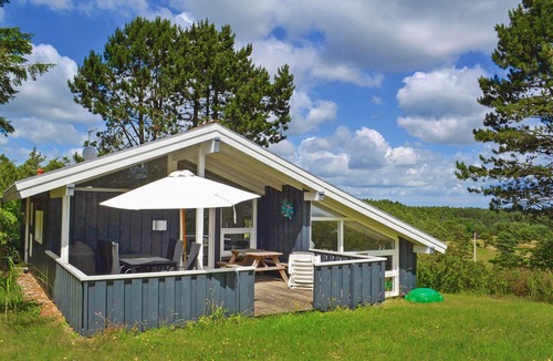 Egsmark Strand House | Nice home in Ebeltoft with WiFi