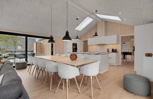 Egsmark Strand House | Nice home in Ebeltoft with sauna