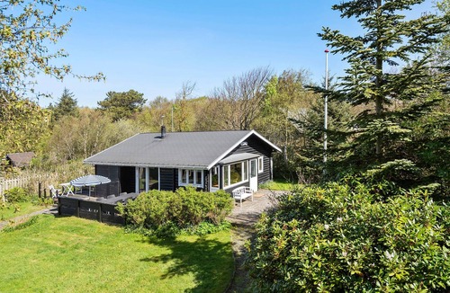 Hjerting House | Nice home in Esbjerg V with WiFi