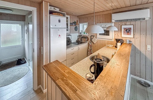Sjaelborg House | Nice home in Esbjerg V with house sea view