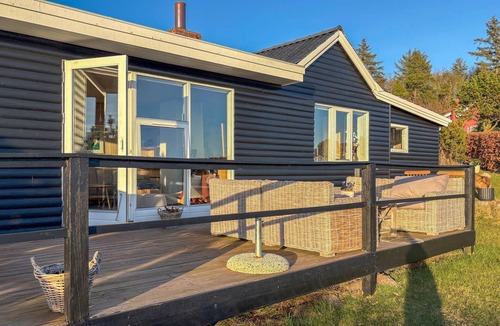 Sjaelborg House | Nice home in Esbjerg V with house sea view