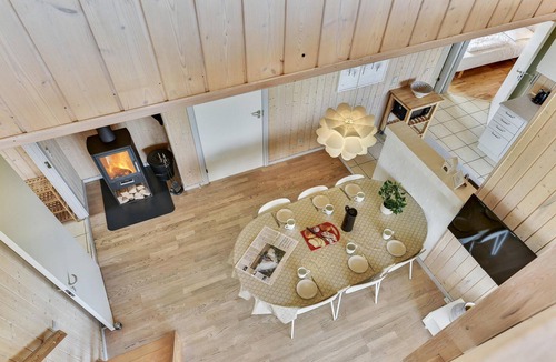 Faaborg House | Nice home in Faaborg with kitchen