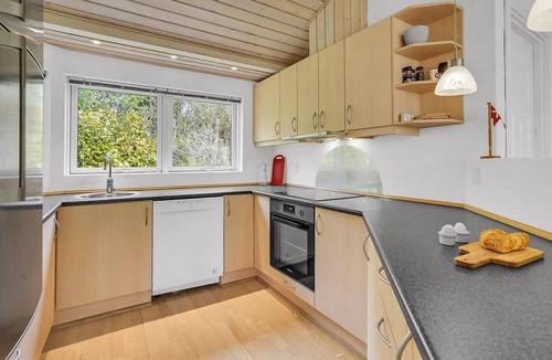 Farvang House | Nice home in Fårvang with sauna