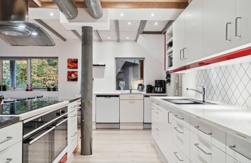 Farvang House | Nice home in Fårvang with sauna