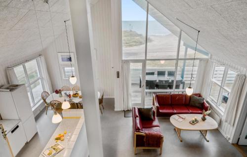 Lild Strand House | Nice Home In Frøstrup With Kitchen