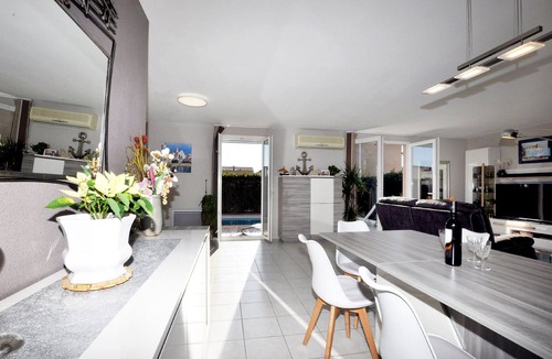 Lezignan-Corbieres House | Nice home in Lézignan-Corbières