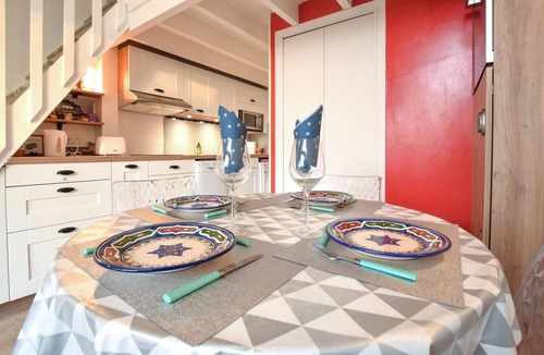 Montmartin-sur-Mer House | Nice home in Montmartin-sur-Mer