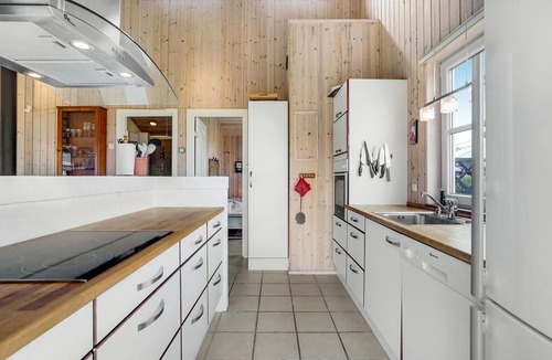 Frederikshavn House | Nice home in Frederikshavn with WiFi