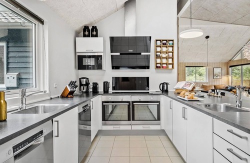 Frederiksvaerk House | Nice home in Frederiksværk with sauna