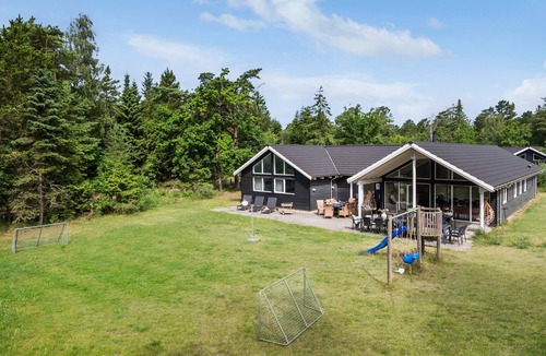 Frederiksvaerk House | Nice home in Frederiksværk with sauna