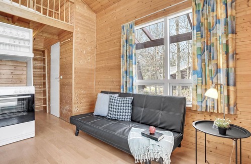 Fredericia House | Nice home in Fredericia with kitchen