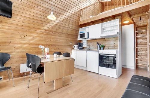 Fredericia House | Nice home in Fredericia with kitchen