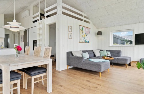 Frørup House | Nice home in Frørup with kitchen