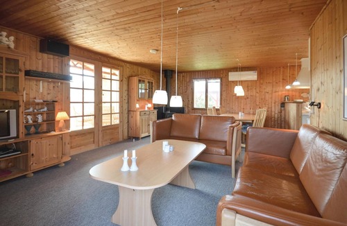 Frostrup House | Nice home in Frøstrup with sauna